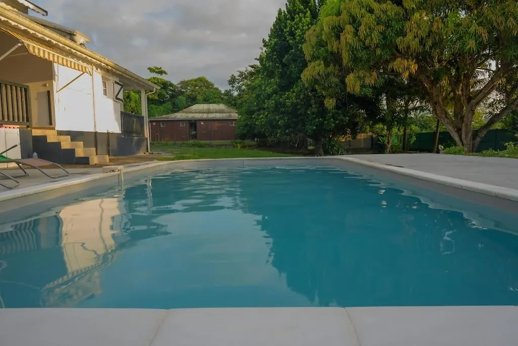 Villa De Charme - Lamentin - Piscine - 4 Chambres