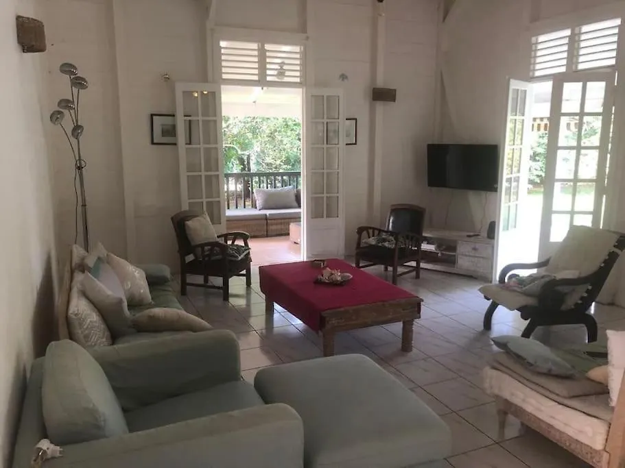 Villa De Charme - Lamentin - Piscine - 4 Chambres